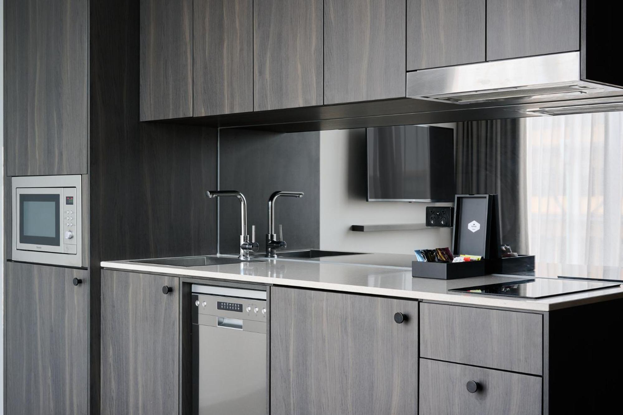 Abode Belconnen Otel Kanberra Dış mekan fotoğraf